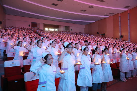 �D���o(h��)��W(xu��)Ժ��ñ�xʽ�߽���������ِ�F(xi��n)��(ch��ng)��