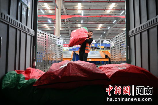 �D�鹤���ˆT���ڷ֒����f��������� �z