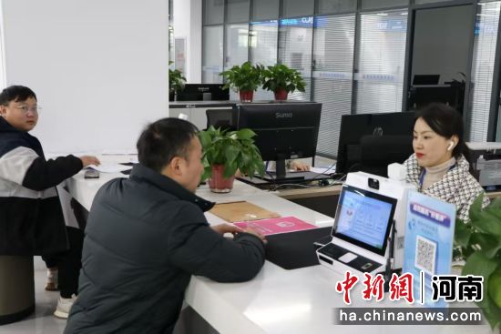 �D���������k��I(y��)��(w��)����� �z