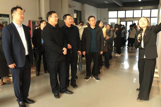 ����ӬF(xi��n)�������成 �z