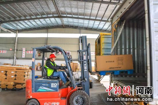 �����ˆT������ƼҾ��b܇(ch��)�ӹ̰l(f��)������