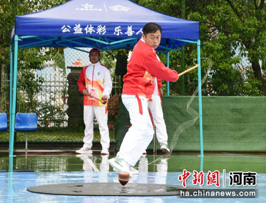 С���ݡ��D(zhu��n)��(d��ng)�������F(tu��n)�Y(ji��)